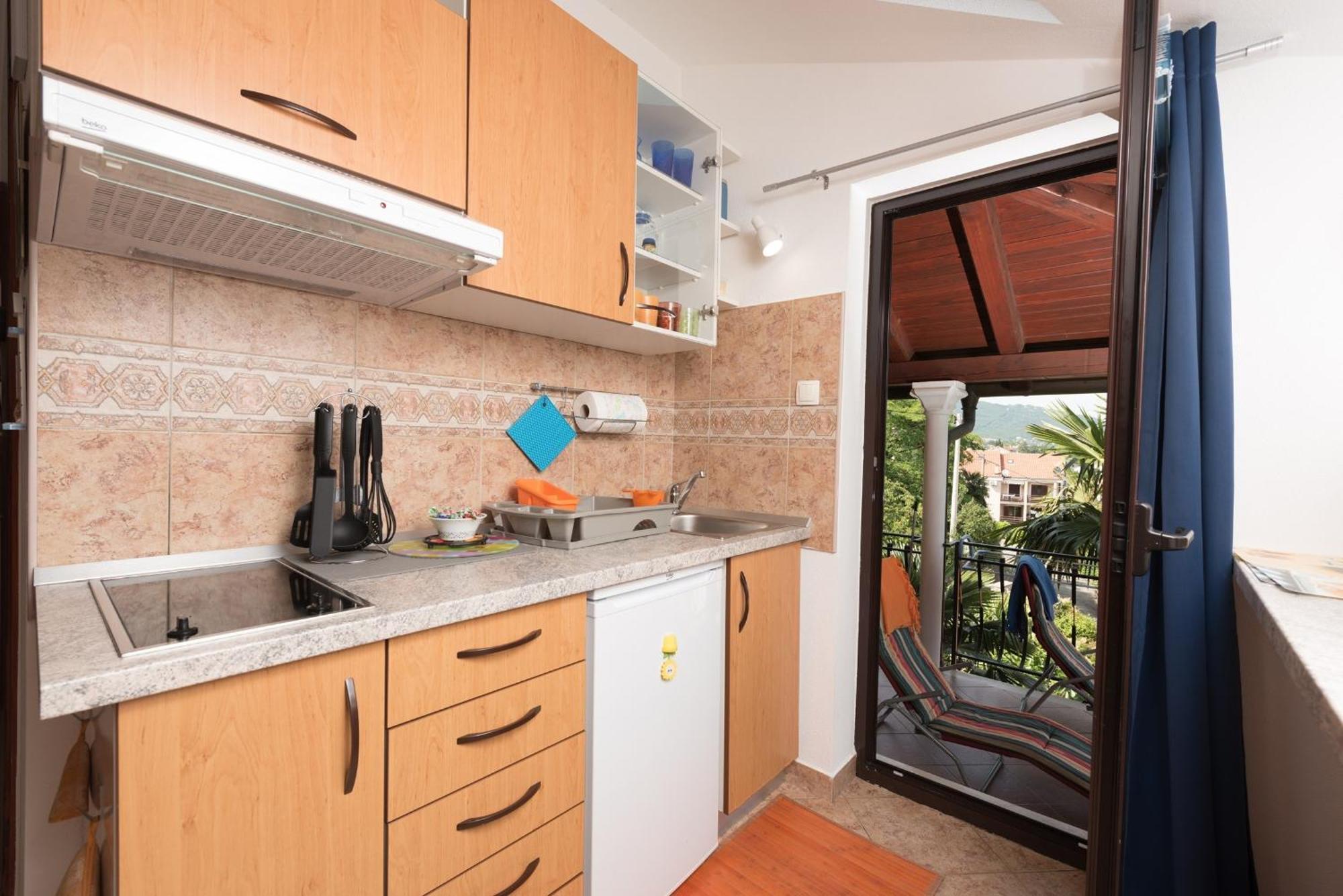 לובראן Apartments Villa Zara מראה חיצוני תמונה