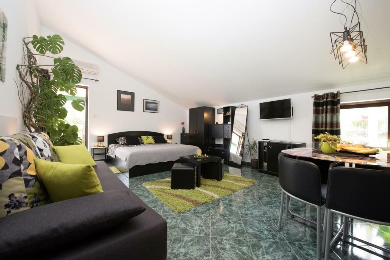 לובראן Apartments Villa Zara מראה חיצוני תמונה